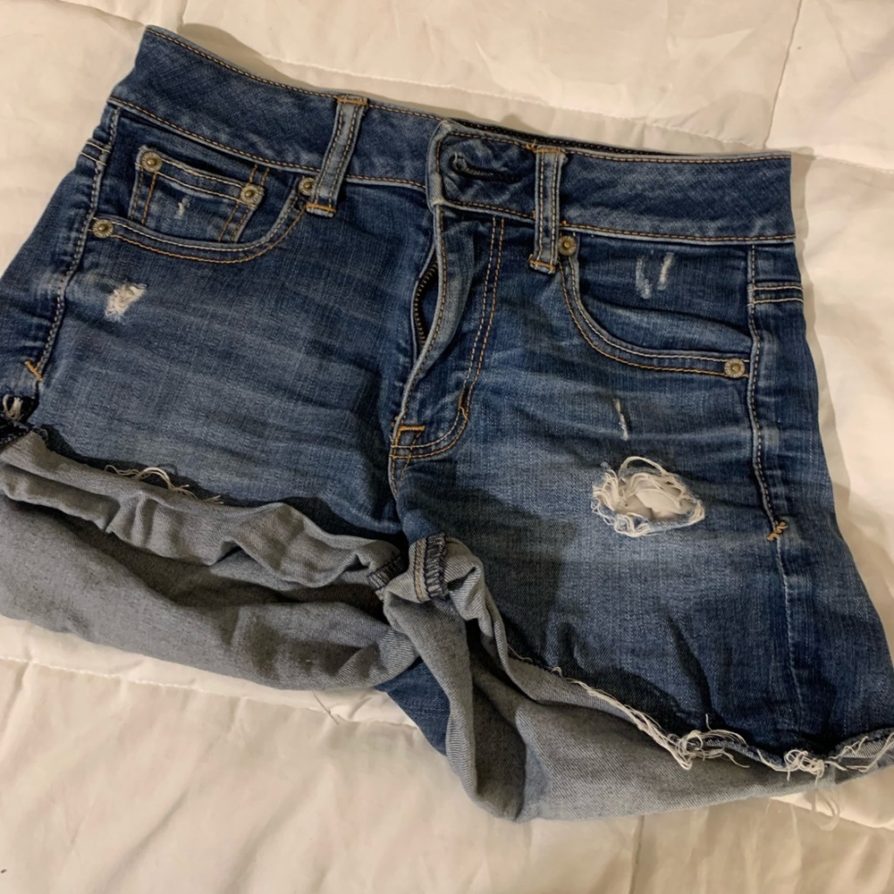 American Eagle Shorts - Women Size 0 - Good Condition